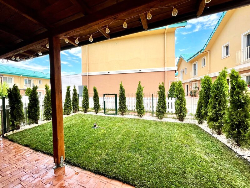 Casa Cosmopolis Stefanesti Ilfov, direct proprietar, 2 locuri parcare curte